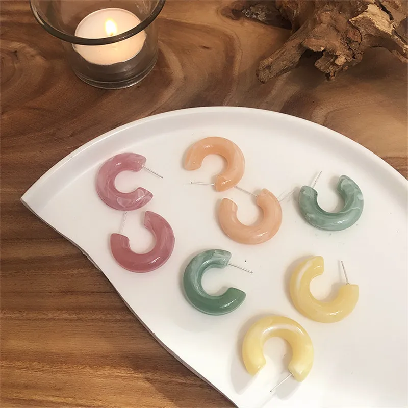 10906404979_476452910