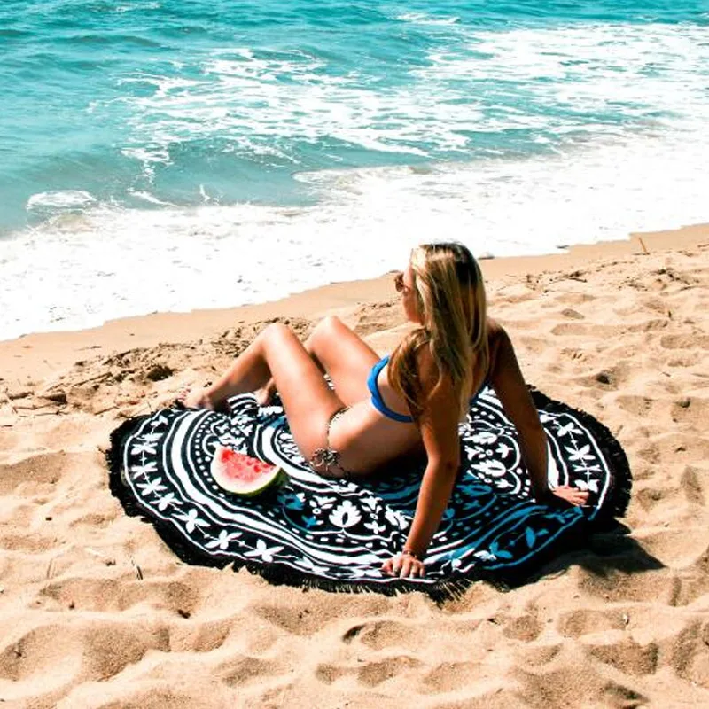 

2019 New Mat picnic Fringed Large Round Beach Cushion Multifunctional Outside Wrapped Scarf Shawls Seaside Holiday Beach Mat