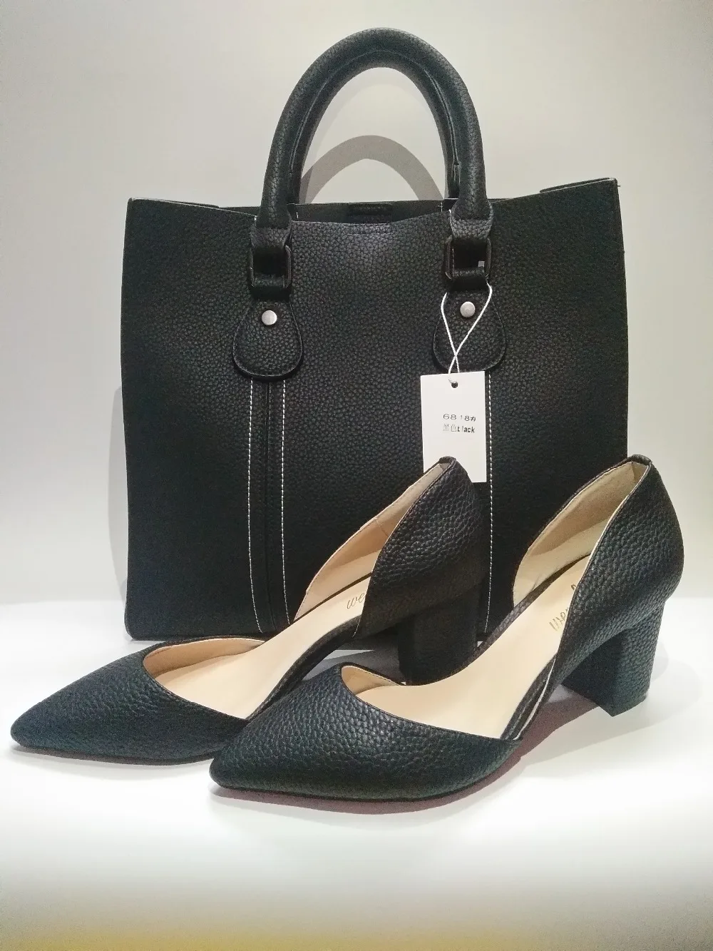 Привлекательная обувь красного цвета с острым носком на толстой подошве; подходящая Женская модная большая сумочка наивысшего качества; Лидер продаж; 7 цветов; A811-20