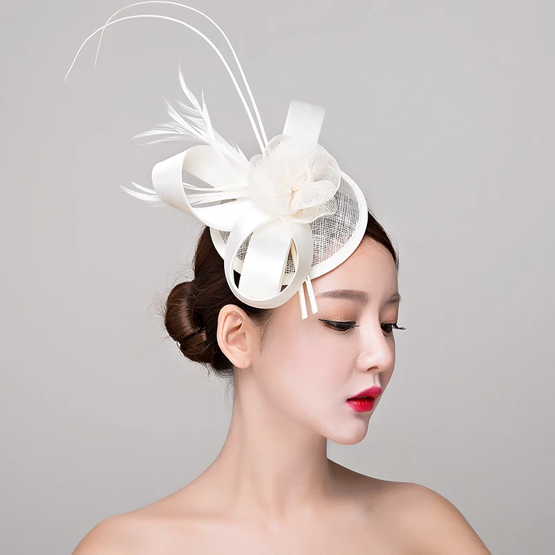 Красные/белые/черные шляпы Sinamay Королевский fascinators Свадебные гонок коктейль чародей женщины белье перо шляпа вечерние аксессуары для волос