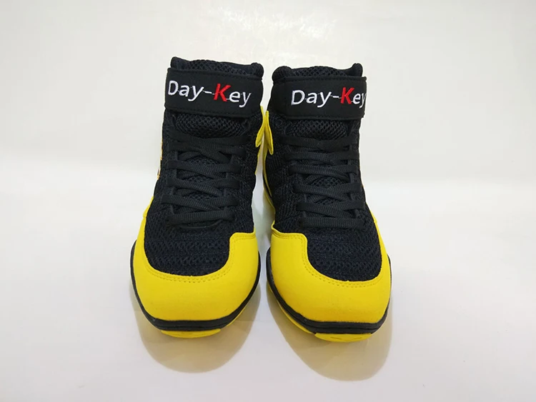 للجنسين المهنية الملاكمة المصارعة القتال الأحذية شبكة تنفس لبس دعم رياضة DK الرجال النساء أحذية مصارعة للجنسين المهنية الملاكمة المصارعة القتال الأحذية شبكة تنفس لبس دعم رياضة DK الرجال النساء أحذية مصارعة