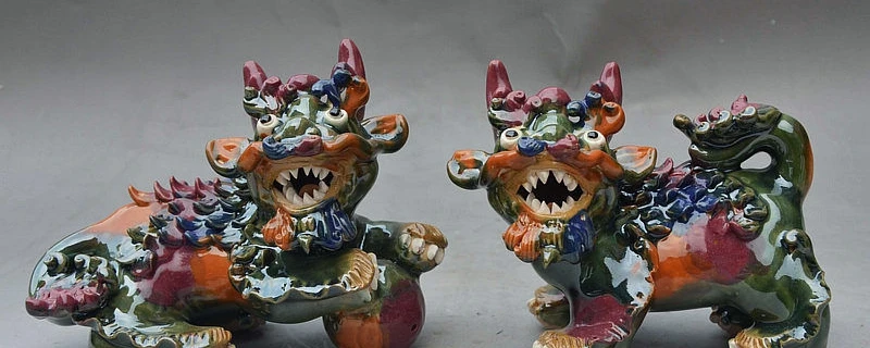 

7" China Painted Porcelain Guardian Auspicious Beast Kylin Qilin Statue Pair