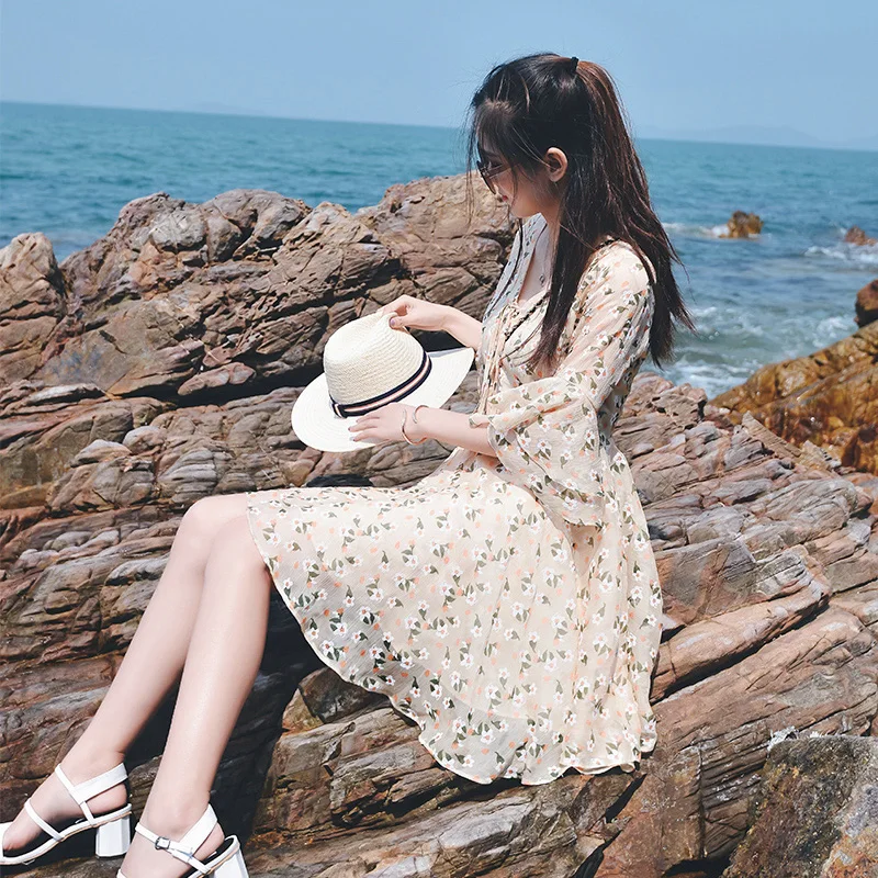 

Mishow female dresses 2018 summer new Butterfly Sleeve floral chiffon V neck of high waist show slim A line dress MX17B1322