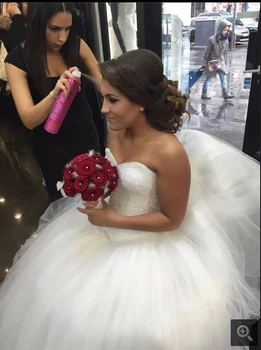 

High Quality Strapless Beading Sexy White Tutu Ball Gown Wedding Dresses 2019 Real Tulle Puffy China Bridal Gowns Casamento