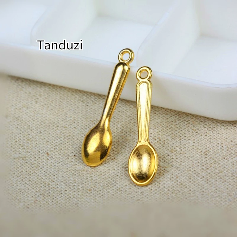 Tanduzi 50PCS Gold Spoons Dollhouse Miniatures Supply Food Deco Parts