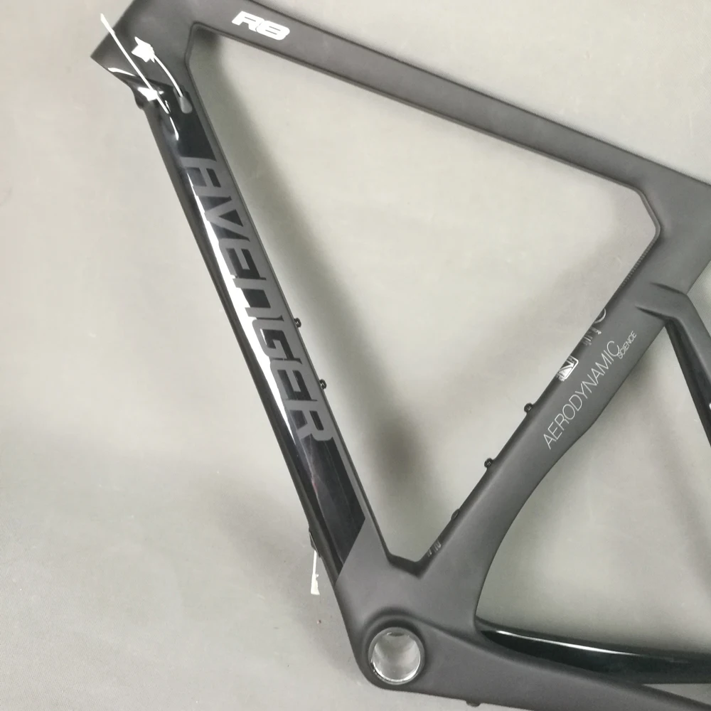 Discount Carbon Fiber T800 AERO Road Bike Frame Black Avenger Logo Painting R8 FM169 AERO Seatpost Frameset Bicycle Accessories 4