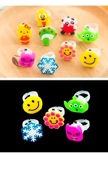 

5pcs/lot Hot sale light up toys cute cartoon luminous rings lovely flashing rings glow in the dark party supplies