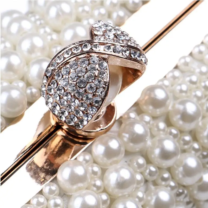 Luxy Moon Beige Perlen Braut Clutch Abendtasche Snap Detailansicht