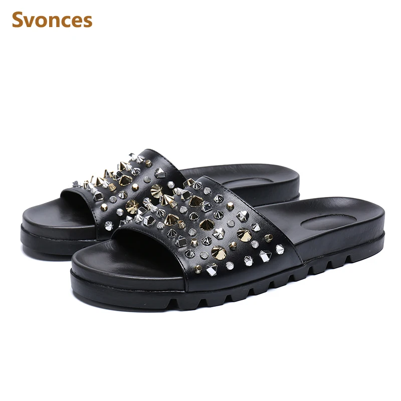 

Mens Casual Shoes Luxury Low Heels Gold Rivtes Black White Spikes Designer Slides Man Slippers Fashion Outdoor Flats Shoes EU46