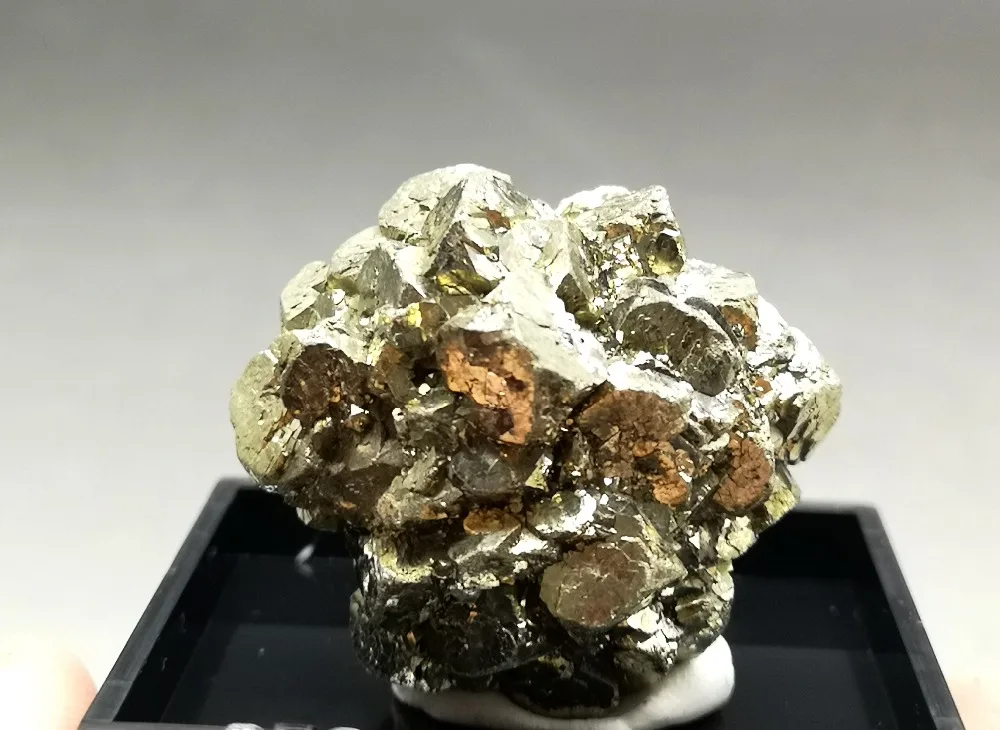 

100% Natural shiny Spherical pyrite mineral specimens natural stones and crystal gemstones quartz Send specimen box