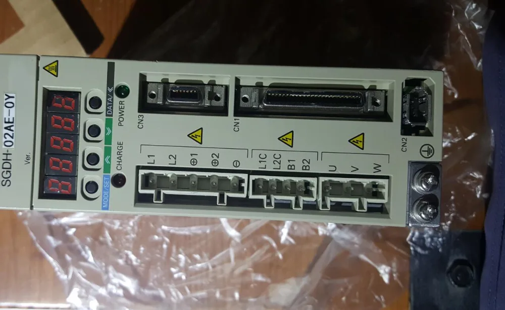 Новый и оригинальный SGDH-02AE-OY SGDH-02AE-0Y сервопривод