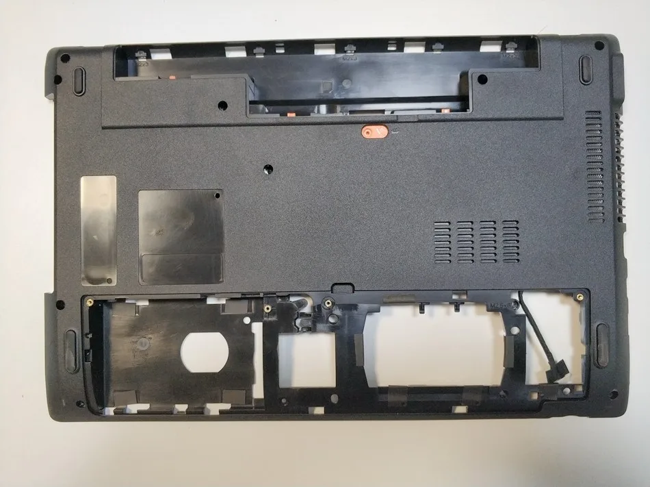 Нижний нижний чехол для acer Aspire 5560 5560G MS2319 39.4MF.02.XXX WIS604MF2000 Chasis пластик черный D чехол
