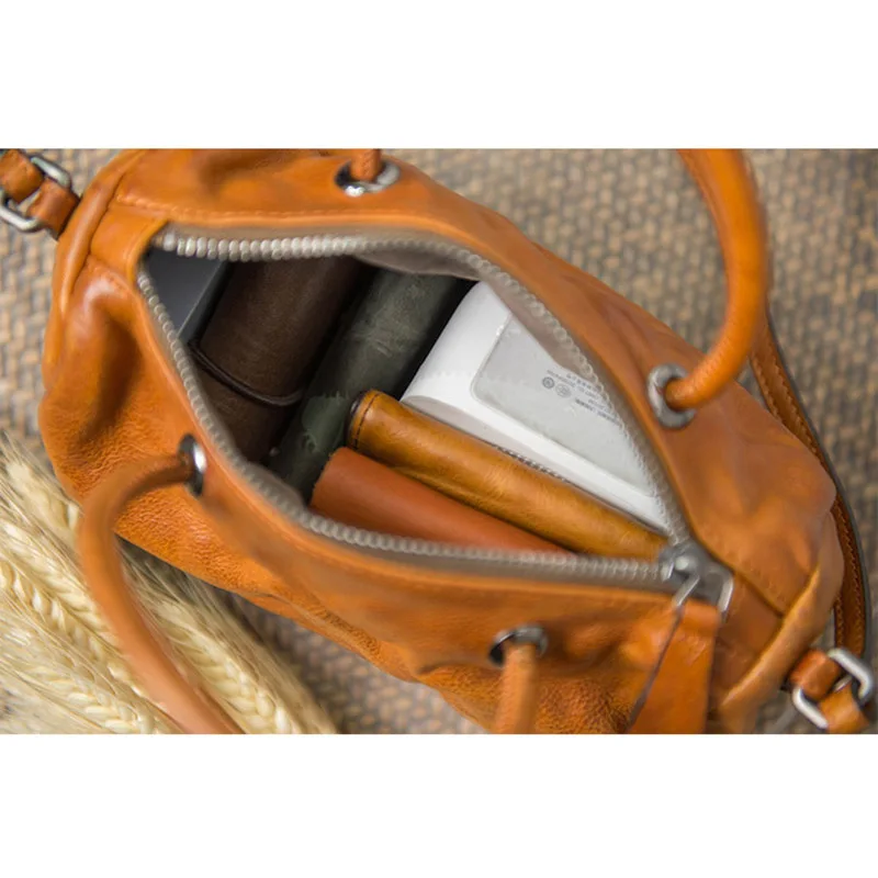 AETOO Simple retro Messenger bag literary handmade head cowhide pillow-shaped shoulder woman bag