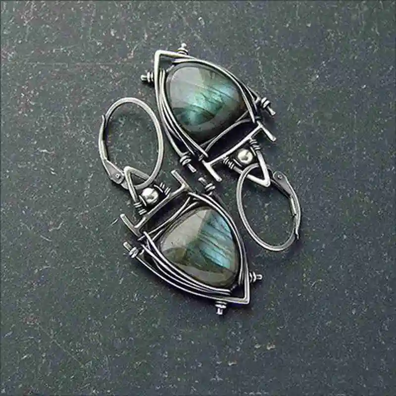 

Vintage Silver Triangle Crystal Drop Earrings Women Fashion Hanging Dangle Earring Wedding Geometric Retro Jewelry Drop Shipping