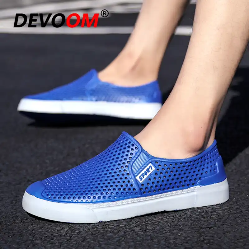 men's slip on sandals crocs style