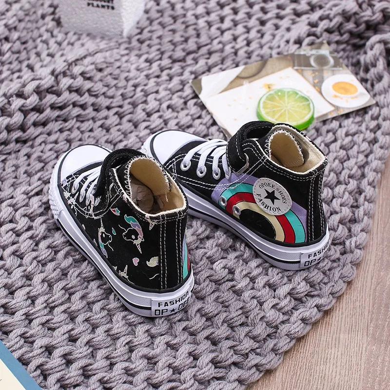 Girls Fashion Children Canvas Shoes Lovely Unicorn Printed Pattern High Top Girls Black White Girl Sneakers Star Rainbow C07212