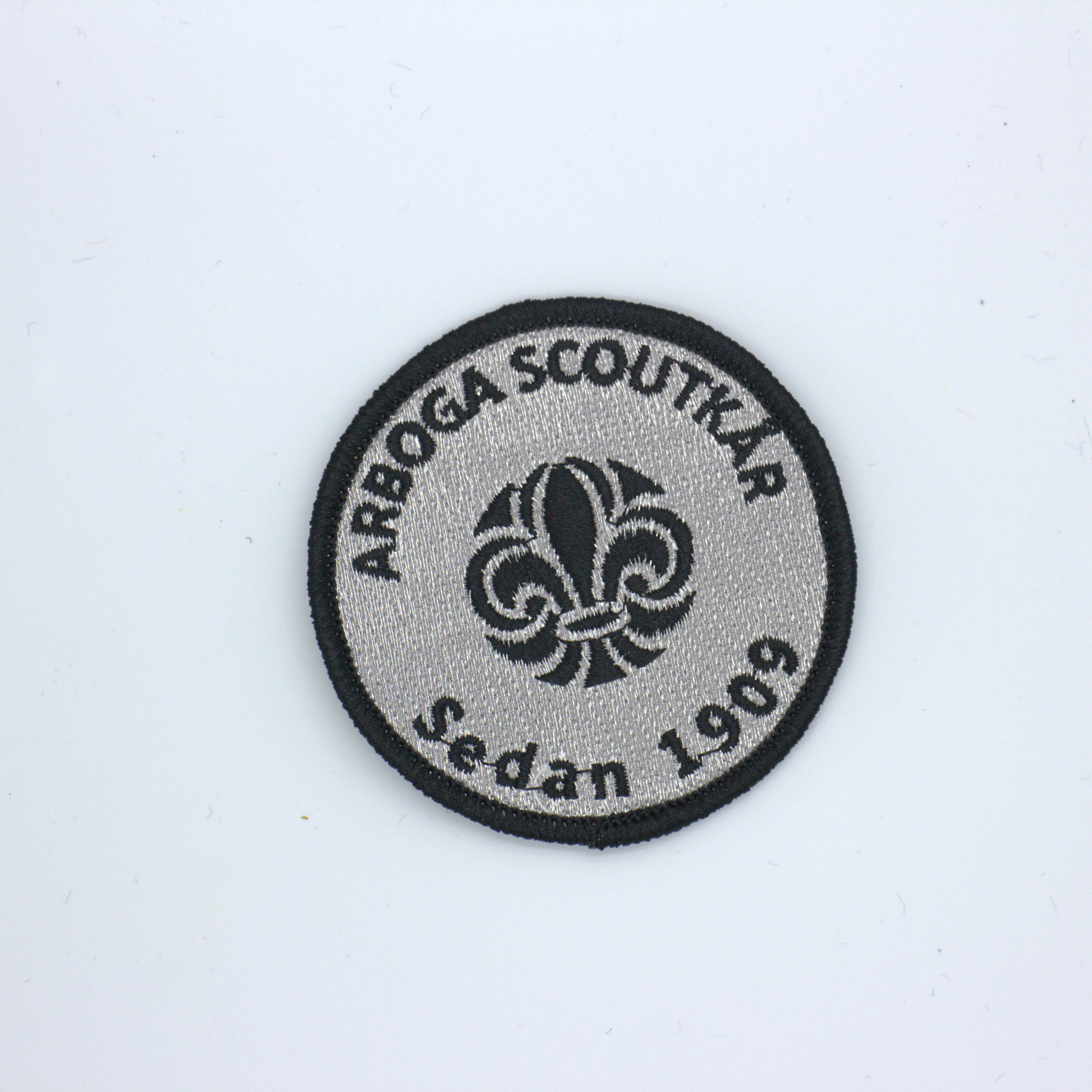 

Embroidery patch customization