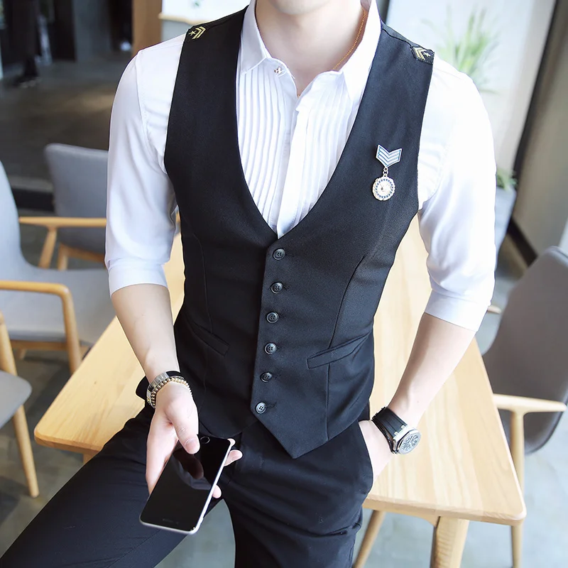 Fashion Men's V collar single breasted suit vest. Anzug Weste Mens Suit Vest Gilet Homme Costume
