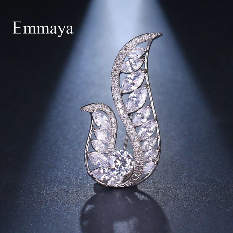 Emmaya элегантная Высококачественная Белая Золотая брошь в форме животного