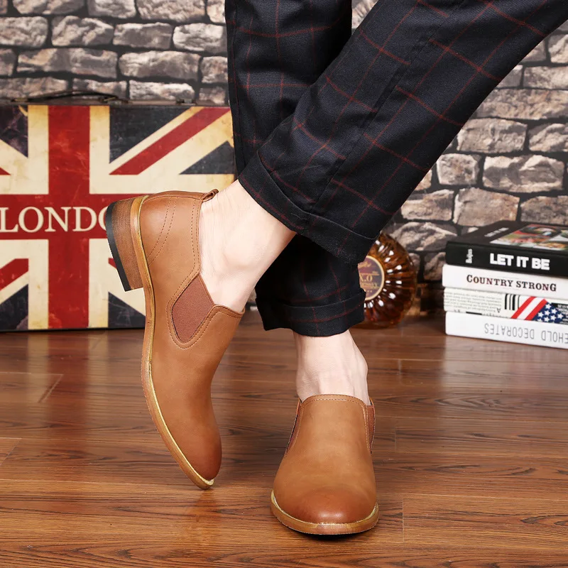 

2019 spring new large size Brock tide shoes male pointed retro England business wild casual dress shoes men's shoes 152