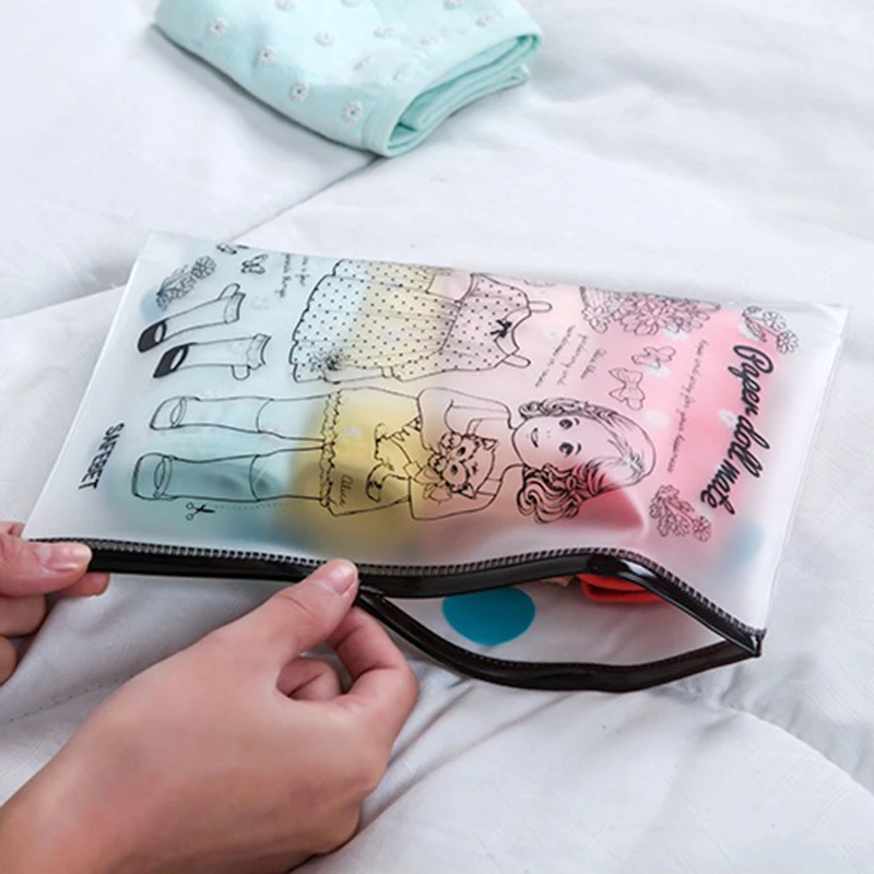 

1Pcs Doll Pattern PVC Makeup Pouch Zipper Cartoon Clear Cosmetic Bag Travel Organizer Personality Toiletry Holder Storage Bags