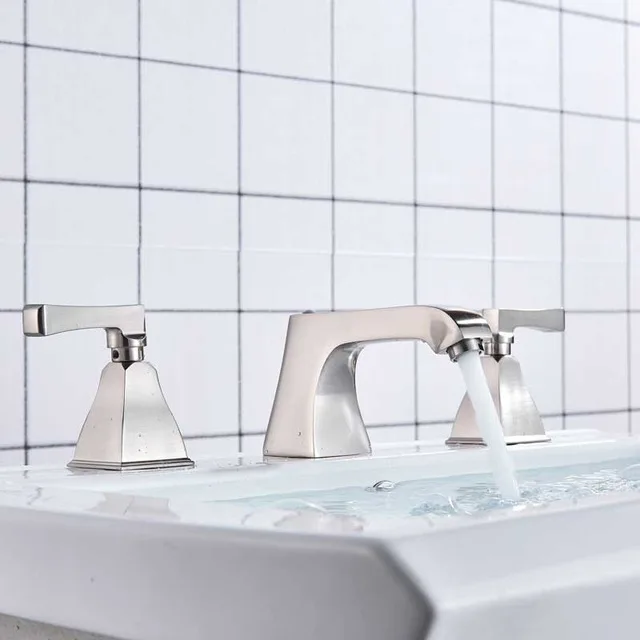 Bright-Chrome-Bathroom-Faucet-Widespread-Double-Handle-Basin-Mixer-Faucet-Deck-Mounted-Chrome-Hot-Cold-Water.jpg_640x640 (2)