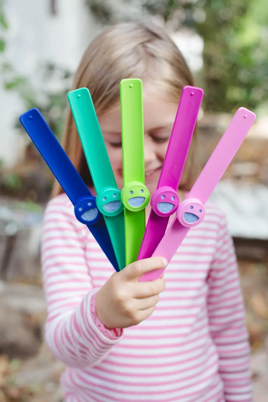 Kids-silicone-Bracelet-Essential-Oil-Diffuser-Slap-Bracelet-with-Lava-Rock-and-color-pads