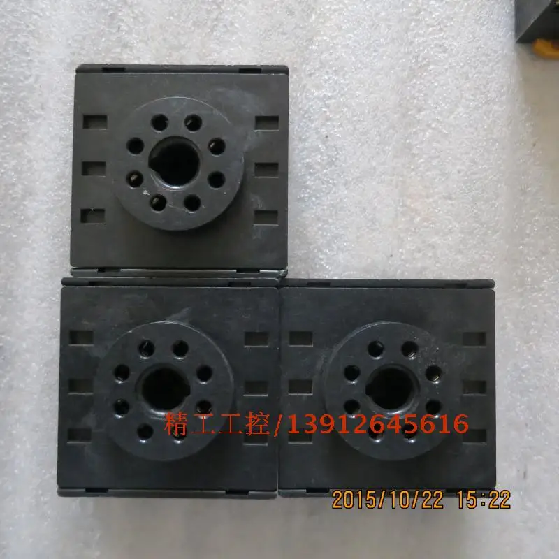 

[SA] OMRON brand new original relay base P3G-08 physical map --10pcs/lot