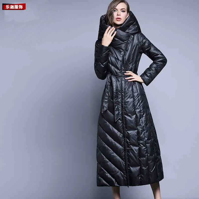 X-Long зимняя пуховая куртка женская гусиное перо пальто Европейская винтажная тонкая теплая зимняя одежда пуховая парка с поясом Okq024 - Цвет: black