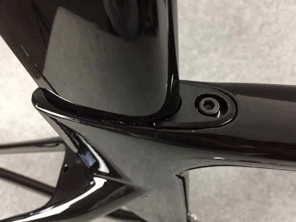 Clearance 2018 CARROWTER A1 carbon road bike frame aero road full carbon fiber bicycle frameset Internal Cable Routing UD glossy BB68 9 Clearance 2018 CARROWTER A1 carbon road bike frame aero road full carbon fiber bicycle frameset Internal Cable Routing UD glossy BB68 9