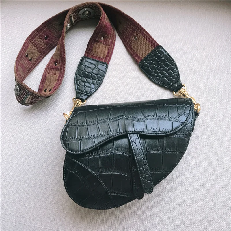 

Bags for Women 2019 New Leather Wide Shoulder Strap Saddle Retro Crocodile Saddle Bag Single Shoulder Skew Satchel