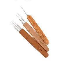 Тройные иглы для вязания крючком бамбуковая Ручка микро крюк для дредлок инструмент для изготовления волос бамбук+ металлические вязальные крючки