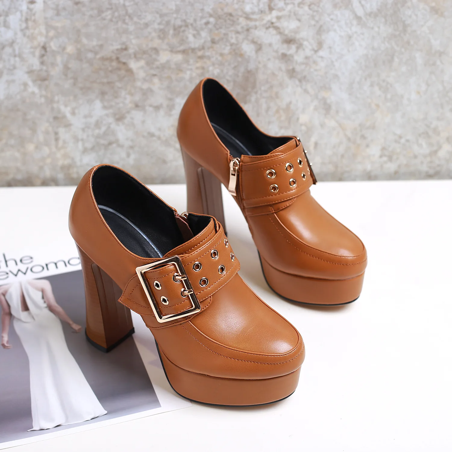 De Plate Noir Femmes brown Chaussures 18621 Mode En À Printemps Talon Bouche Avec Cheval forme Super Haute Cuir Vent La Et Dans Ceinture Fer Automne tgFRgq0