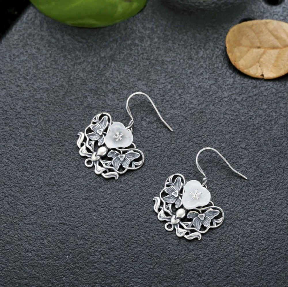 S925 Стерлинговое Серебро Hetian Jade серьги леди летучая мышь с натуральными цветами