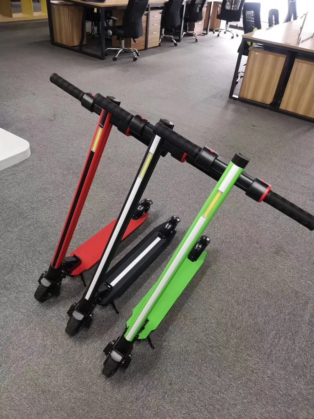Perfect 2019 NEWEST model i19 having fun Environmental Firendly electric scooter 2 Perfect 2019 NEWEST model i19 having fun Environmental Firendly electric scooter 2