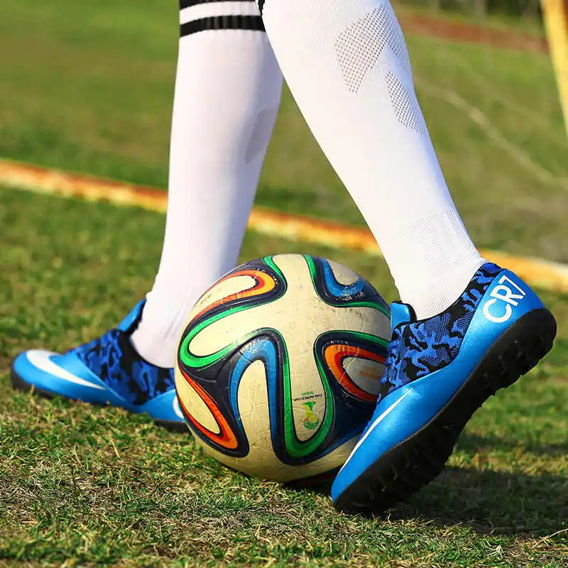 Срабатывает футбольные бутсы Для мужчин футбольные бутсы Turf Футбол футбольные бутсы хард кроссовки Футбол сапоги Для женщин футбольные бутсы - Цвет: T888Blue