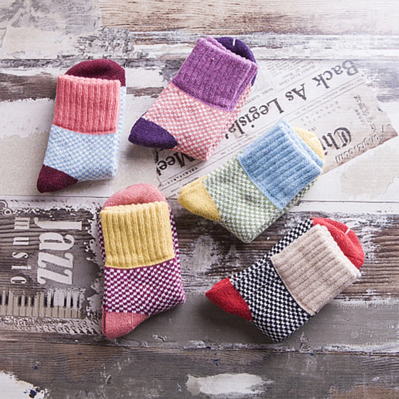 Autumn Winter Women's Thicken Sock Ladies Small Plaid Thick Lines Socks Girl Rabbit Wool Socks High Quality Retro Women Clothing (1)
