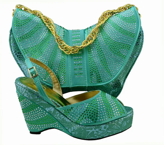 Sac Chaussures Et Pour Mm1005 Main Or Set Strass Conception Gold Match Spéciale Femmes Offre Africains Coins Avec À Robe Pompes La avq1wx08A