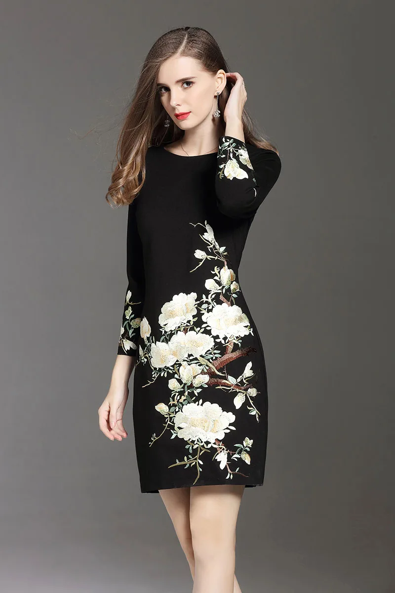 Высокое качество, черное платье для женщин, осень и зима, o-образный вырез, вышивка, тонкая леди, а-силуэт, цветочный рисунок, размера плюс, повседневные платья, M-4XL