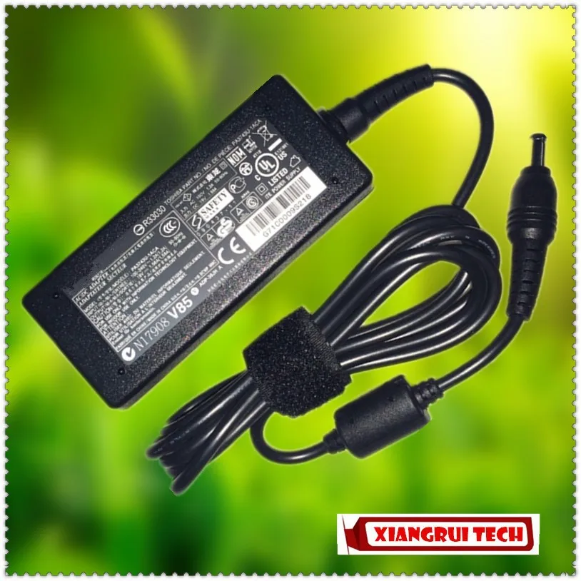 Адаптер переменного тока 19 V 1.58A для TOSHIBA Mini NB200 NB205 NB255 NB305 NB505 PA3743E-1AC3
