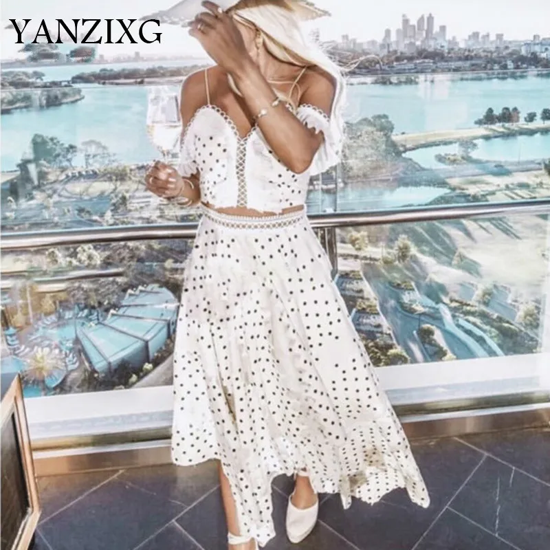 

2019 New Summer Fashion Women Clothes Hollow Out Polka Dots Short Fund Camisole Irregular Skirt Two Pieces R262