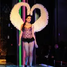 Модное высококачественное перо Крылья Ангела из перьев модель шоу сцены реквизит большой размер Крылья Любовь Сердце Форма