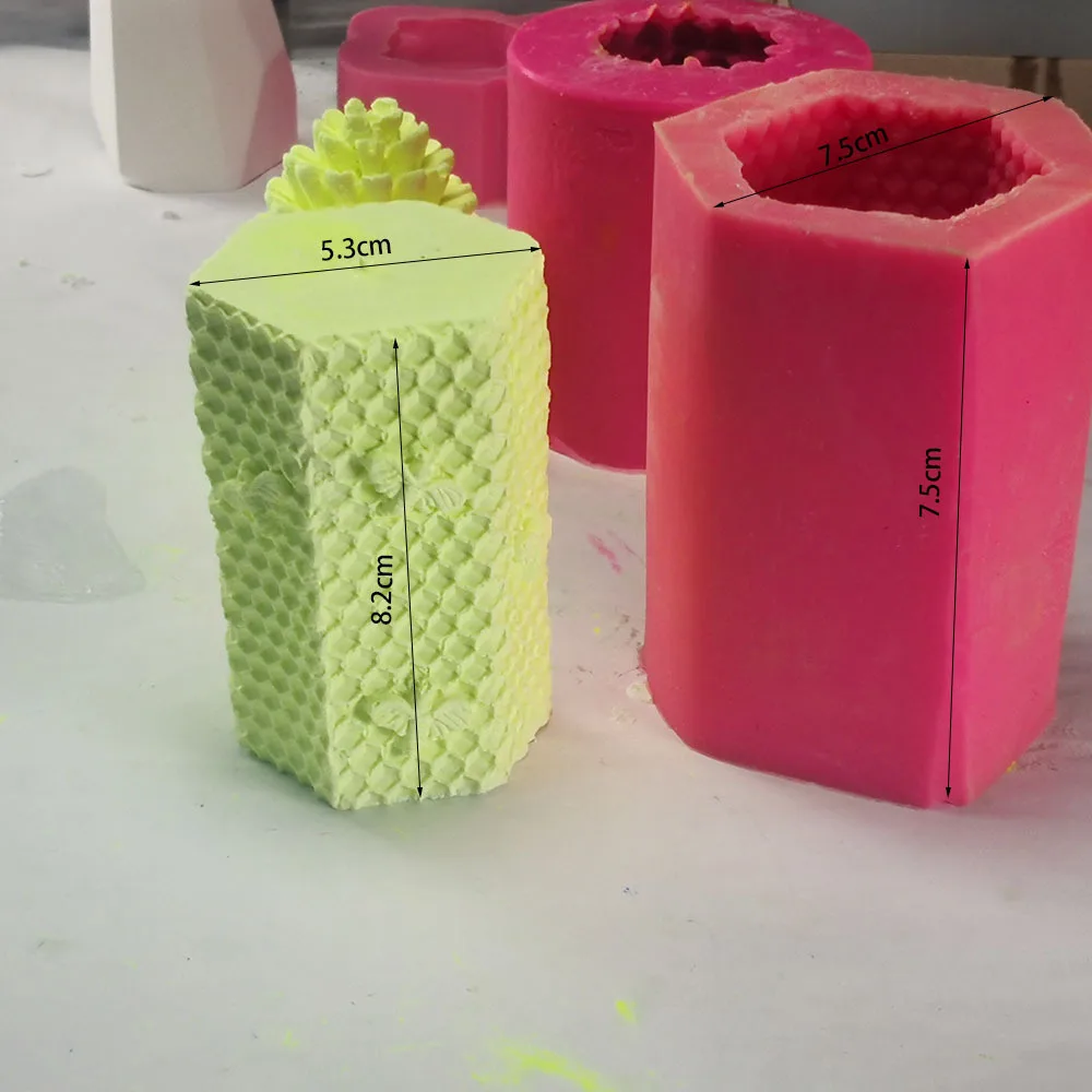

Bee candle silica gel roll sugar baking tool mould Handmade Craft Candle Making Silicone Mold