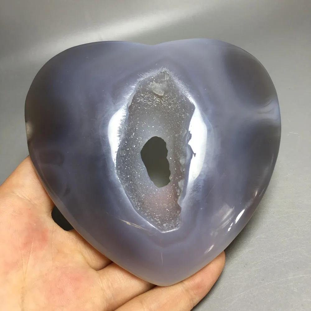 

209g HOT SALE high quality NATURAL QUARTZ CRYSTAL Agate Geode Heart