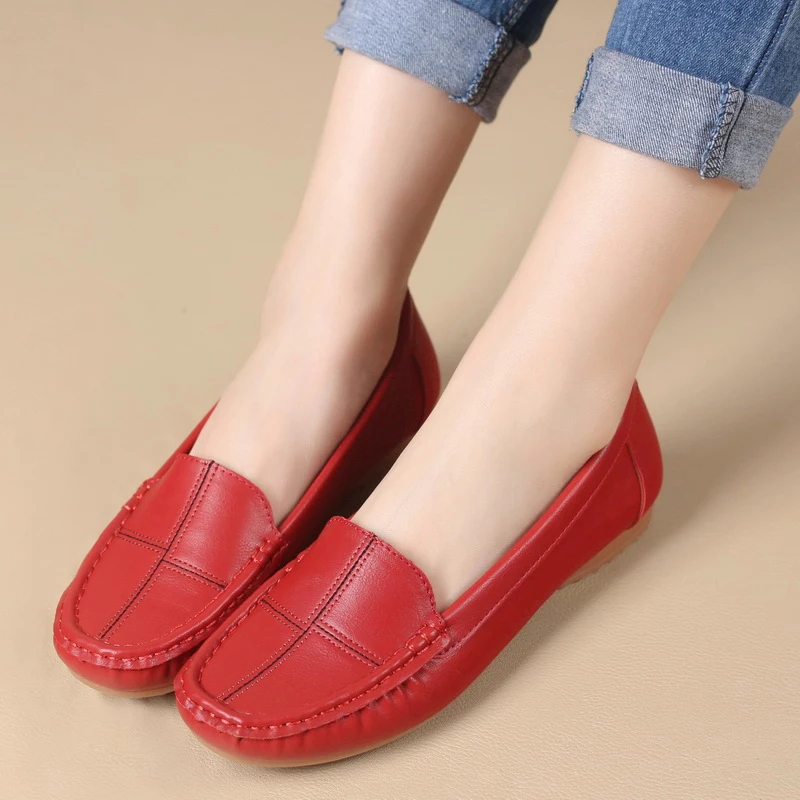 

Leather Shoes Women Slip On Casual Shallow Mouth Flat Shoes Soft Bottom Middle-Aged Mother Shoes New Work Shoes Plus Size