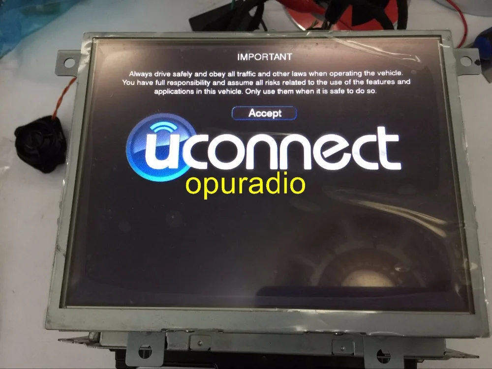 Flash Deal Opuradio CQ-UC03E4GXA CQ-ZC92E0GXD SINGLE CD DVD Player P6821055AI 68194571AD For Chrysler 300 car Navigation audio 9