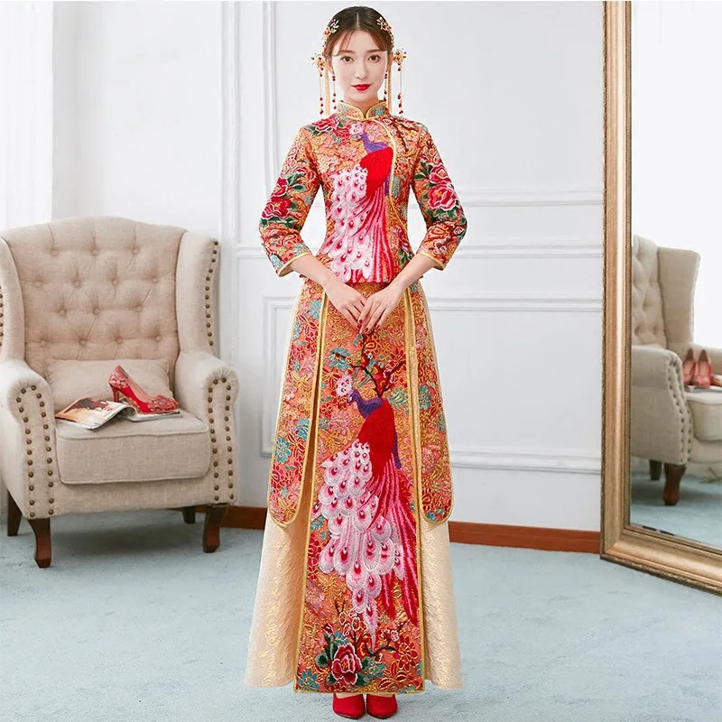 

Chinese Traditional Cheongsam Exquisite Embroidery Bride Wedding Vintage Stage Show Clothing Elegant Qipao Evening Dress Set