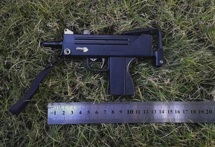 1:2.5 масштаба поддельные серый цвет с красноватым отливом США m10 MAC 10 винтовка