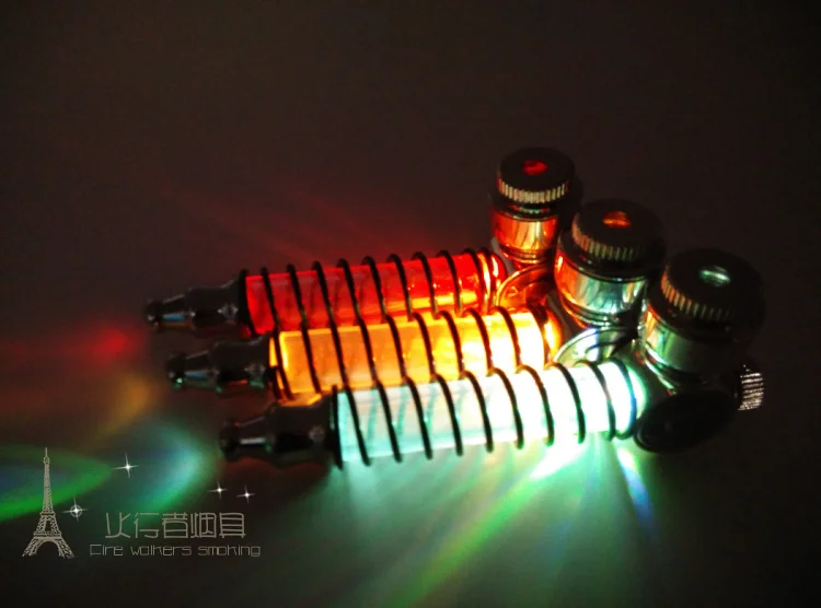 New 1pcs MINI Pipe Metal Smoking Pipe Tobacco Pipes Weed Pipe With LED
