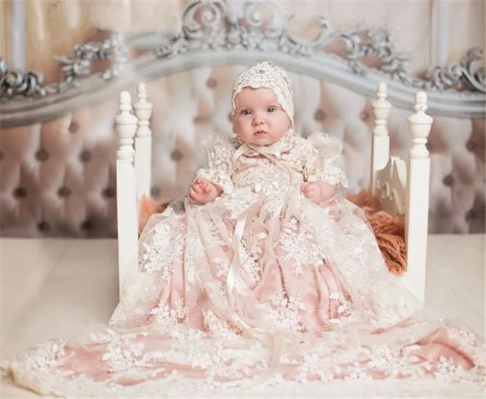 Nieuwe Baby Meisjes Doopjurk Doop Jurk Baby Peuter Lange Ivoor Kant Applique Blush Heirloom Gown set met Hoofddeksel Nieuwe Baby Meisjes Doopjurk Doop Jurk Baby Peuter Lange Ivoor Kant Applique Blush Heirloom Gown set met Hoofddeksel
